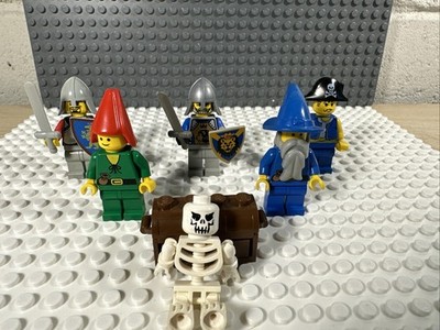 LEGO Castle Minifigure Lot Of 6 King s Knights Pirate Shield Weapons Skeleton