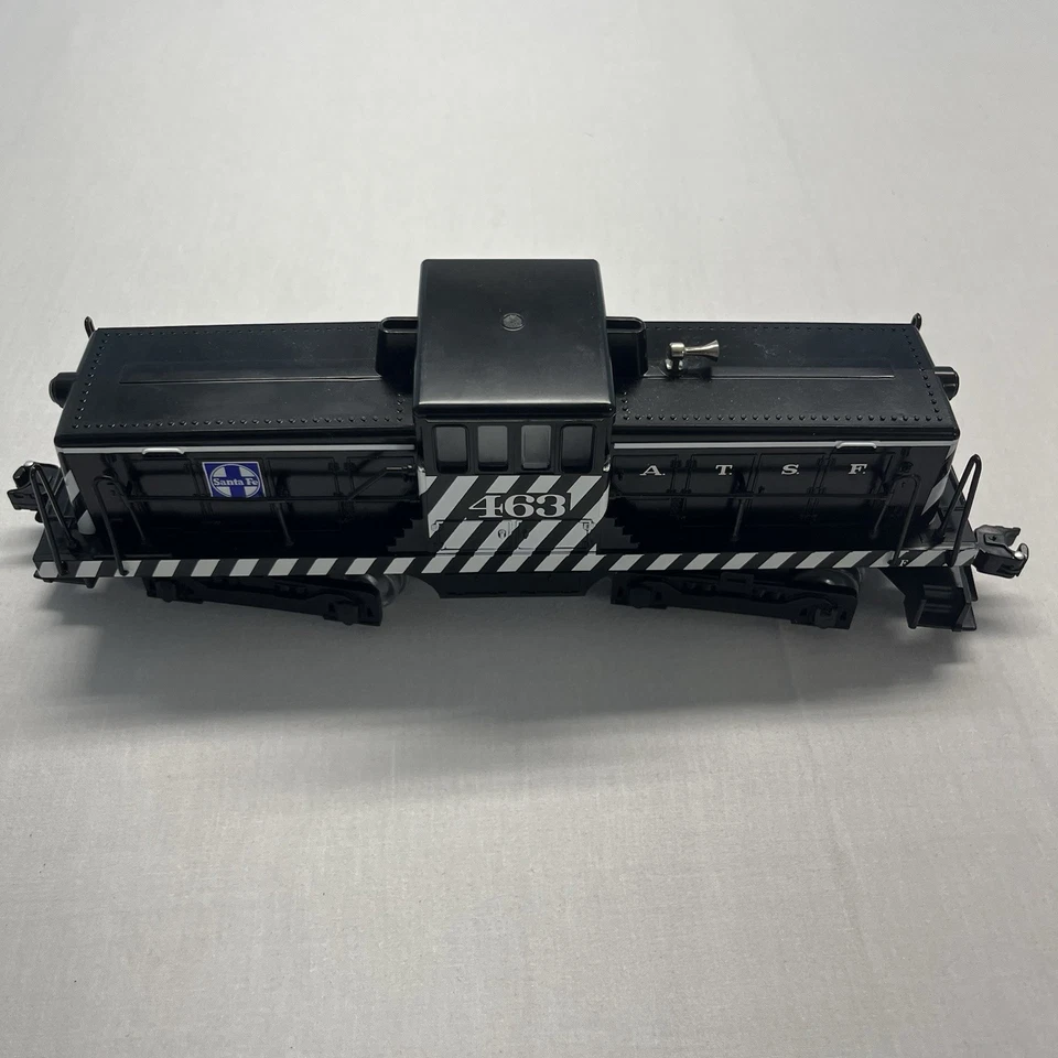 Lionel O Scale Santa Fe LionChief 44 Tonner Diesel Switcher - Image 2 of 4