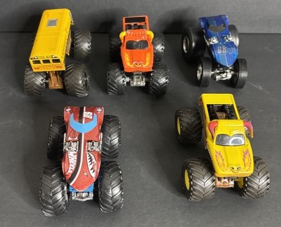 5 Monster Jam 1:64 BKT and Hot Wheels Diecast Trucks El Toro Loco Cool Bus READ