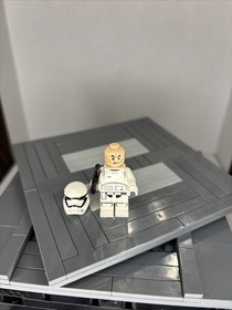 LEGO Minifigure Star Wars First Order Stormtrooper