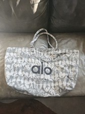 ALO Yoga Iconic Shopper Tote Grey Tie Dye Oversized Large Gym Bag One Size