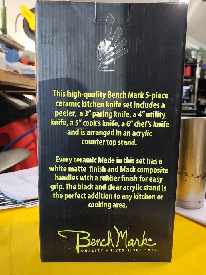Juego de cuchillos y peladores de cocina Benchmark de cerámica negros de 5 piezas con bloque de almacenamiento 061 Foto 2 de 2