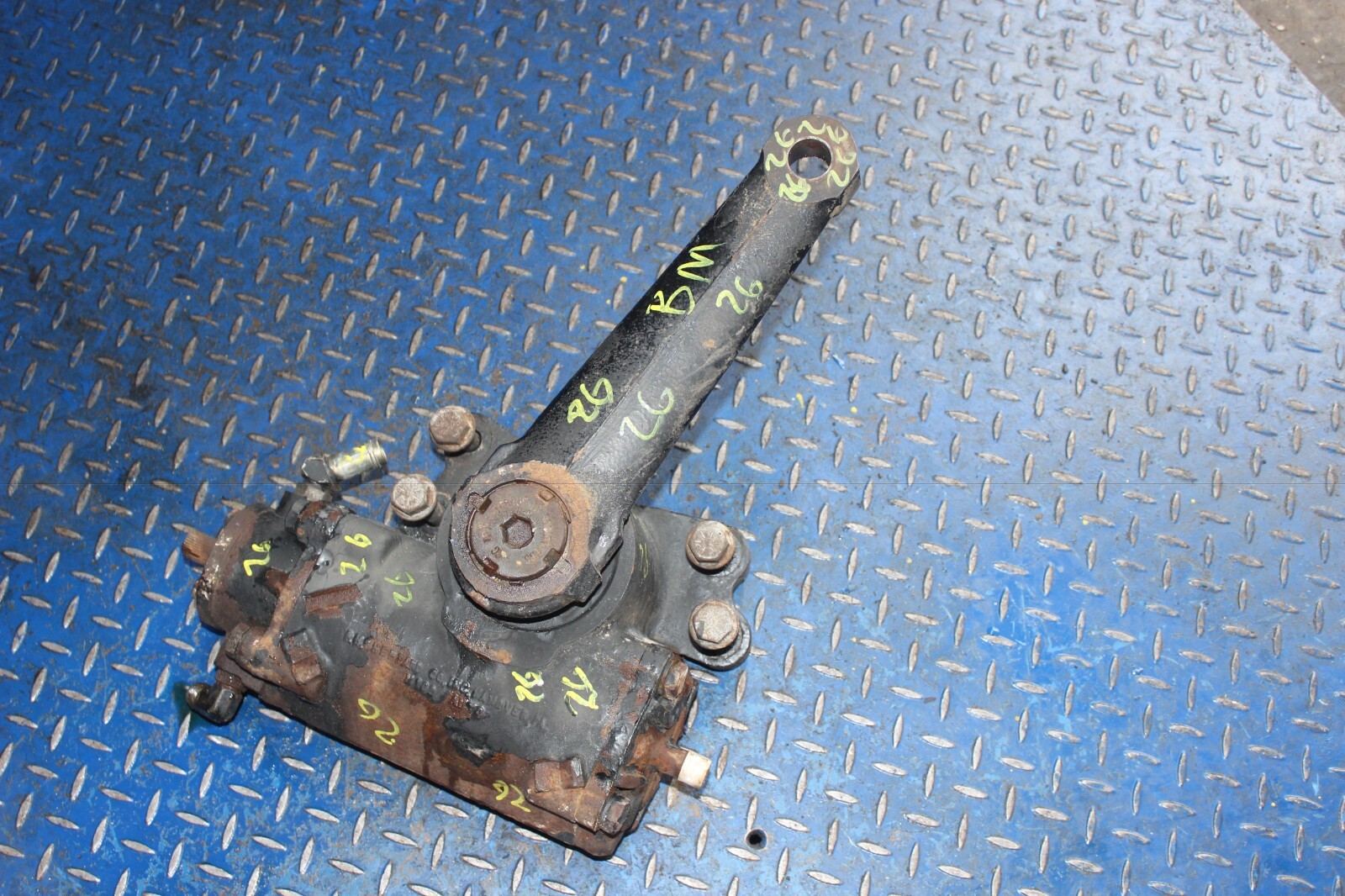 MACK POWER STEERING GEAR BOX eBay