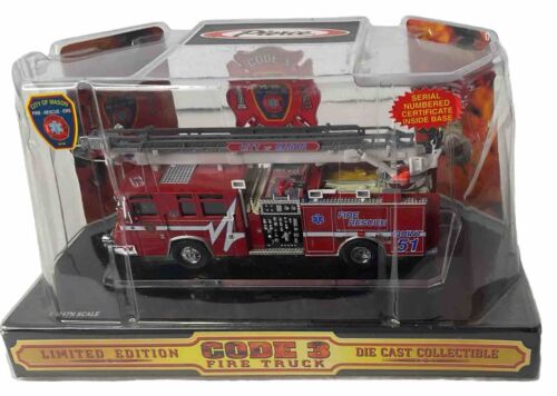 New Dis Cast Code 3 Fire Truck City Of Mason Fire Dept Ladder Truck Fire Rescue  - Afbeelding 1 van 9