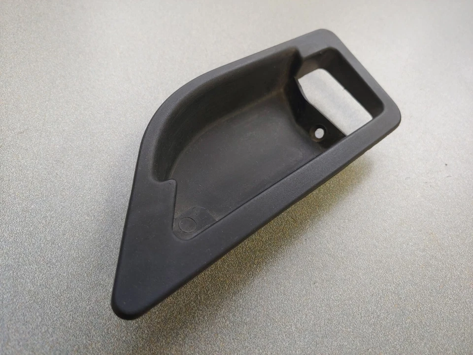 MUY BONITO USADO ORIGINAL PORSCHE 928 PASAJEROS MANIJA PUERTA PLACA DEDO NEGRO Foto 2 de 4