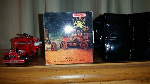 Matchbox Models of Yesteryear: 1932 Ford AA Fire Engine, 1:43 Scale, # YEE06-NIB - Picture 6 of 7