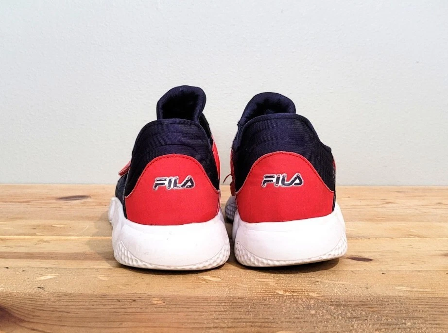 Fila stretch best sale shoes
