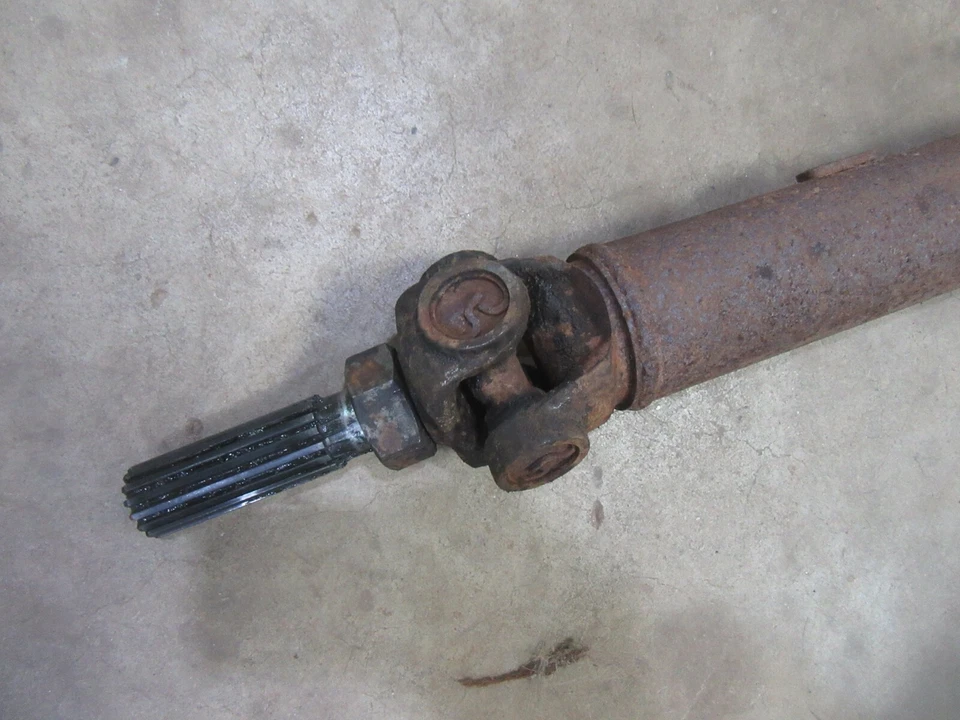 1954 Studebaker Champion 2 door sedan rear drive shaft half piece hot rod - Image 2 of 2