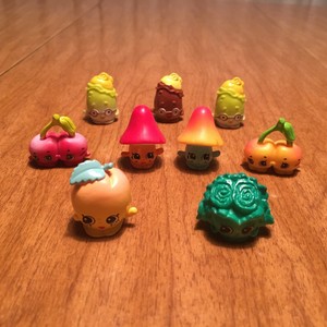 Shopkins Season 4 Fruit Veg Team You Pick April Apricot Mushroom Cherries Ebay