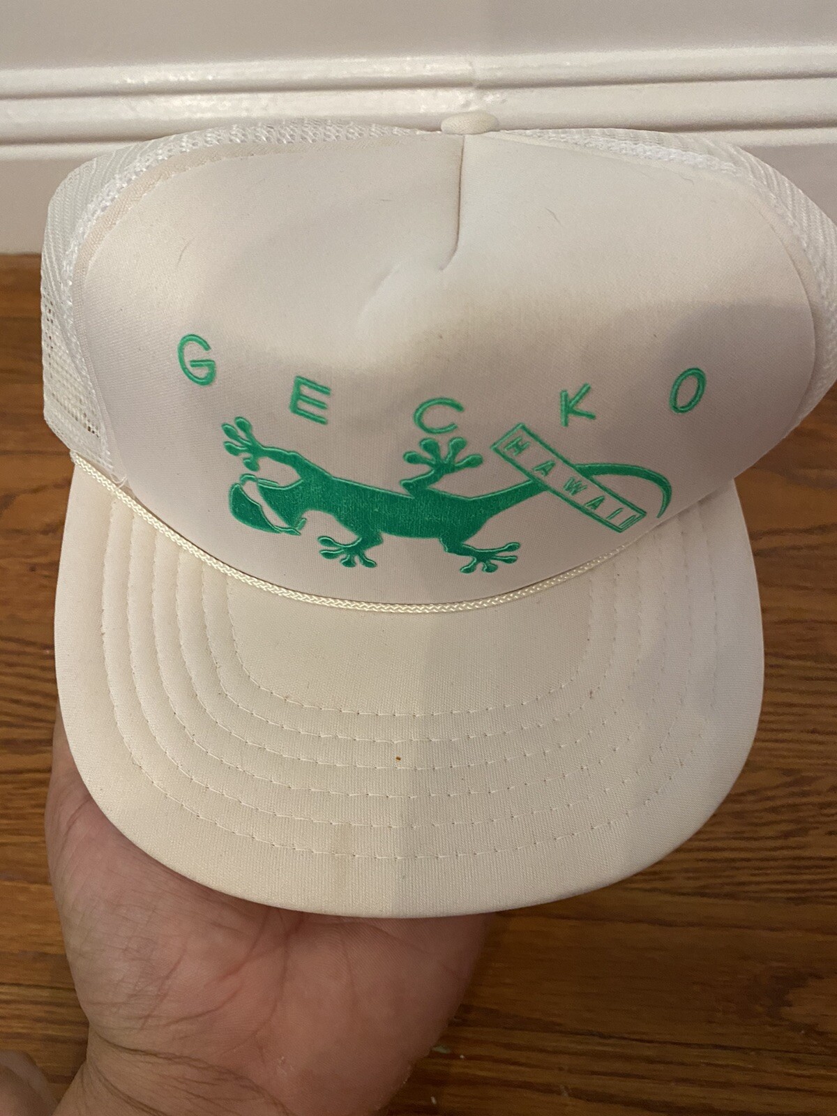 Vintage Gecko Hawaii Hat Cap Snapback Mesh Foam T… - image 2