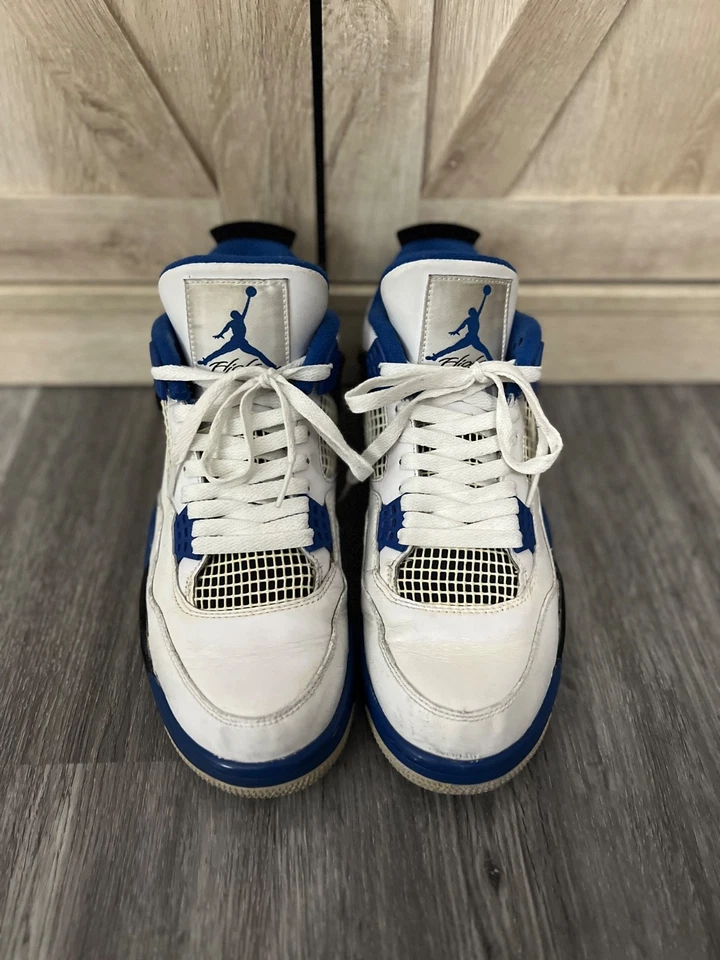 Talla 9.5 - Jordan 4 Retro Mid Motorsports Foto 3 de 4