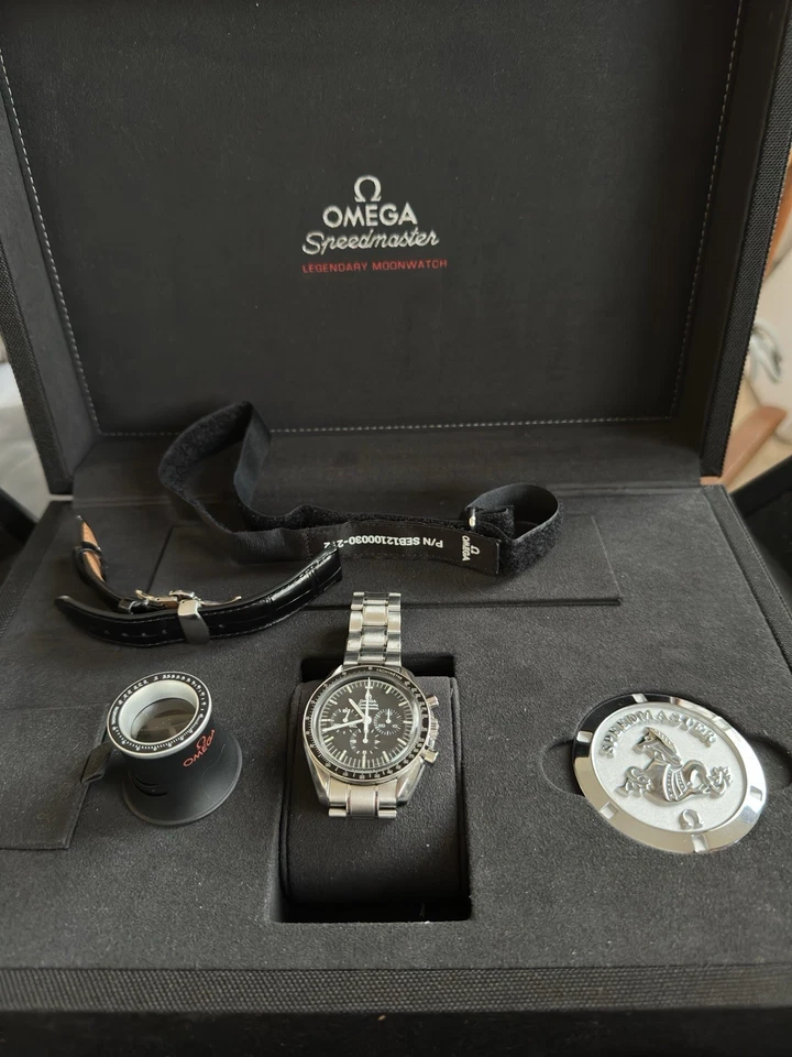 OMEGA Speedmaster Professional Moonwatch 311.30.42.30.01.005 Full Set 2021, photo 2 of 5