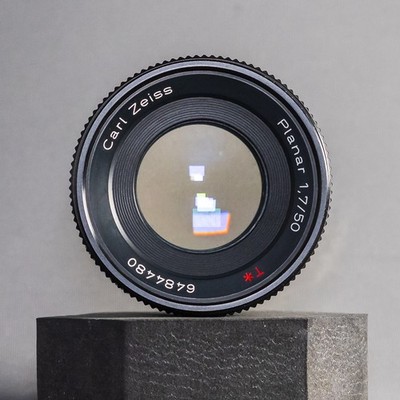 Contax Yashica C/Y Carl Zeiss Planar 1,7/50 mm T* (AE) Objektiv - Very Good