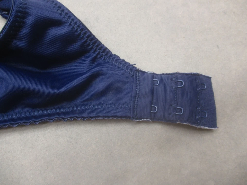 Sujetador 36C Lilyette para mujer azul de encaje sin forro con aros cierre trasero Demi 9F Foto 4 de 4