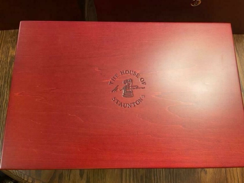 House of Staunton Imperial Collector Set. Blood Red Rosewood/Boxwood. 4 ...