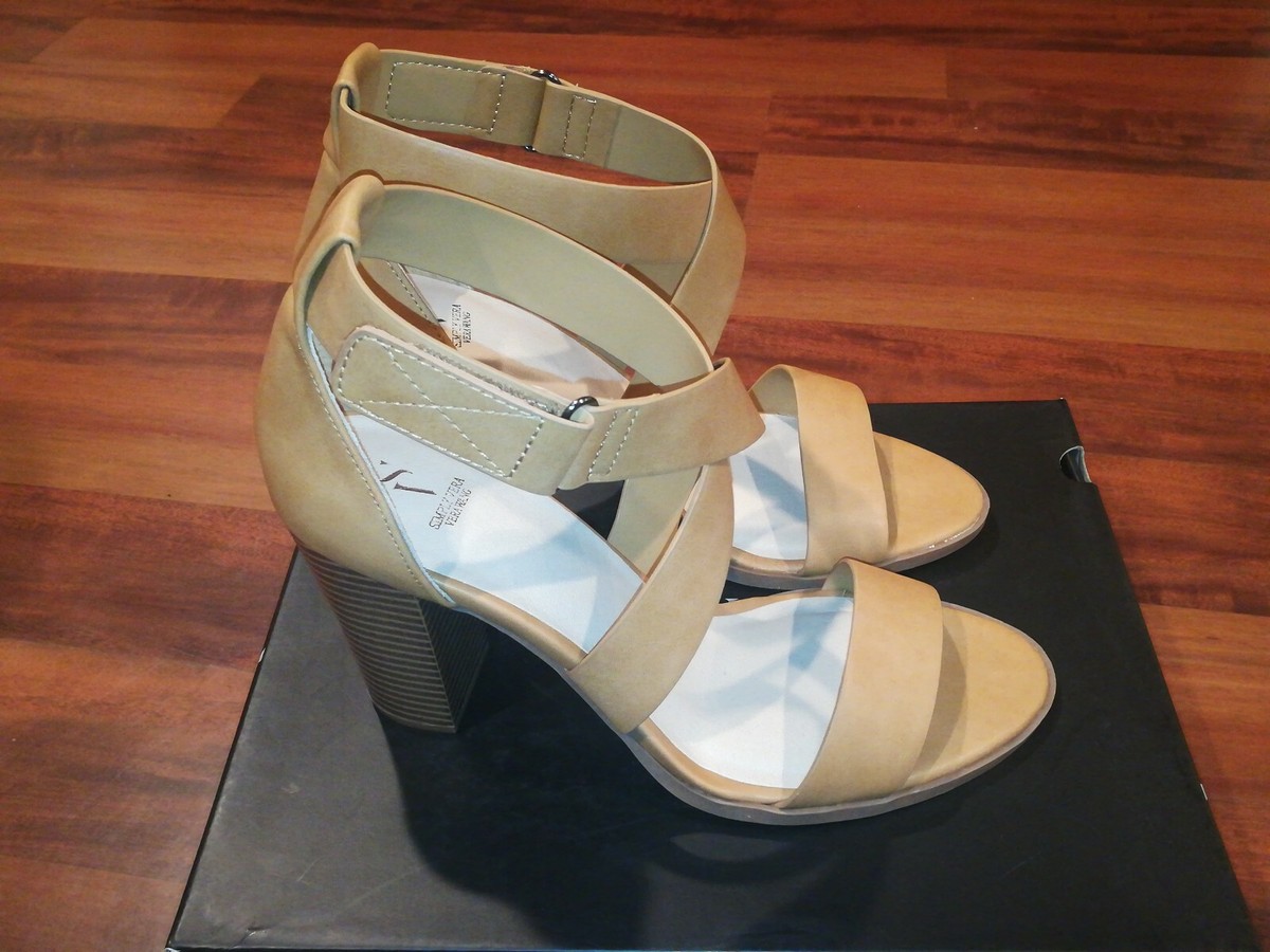 【関税&送料込】Versace Sandalo Infradito Alia Versace Alia Flat Sandals | Black | FARFETCH