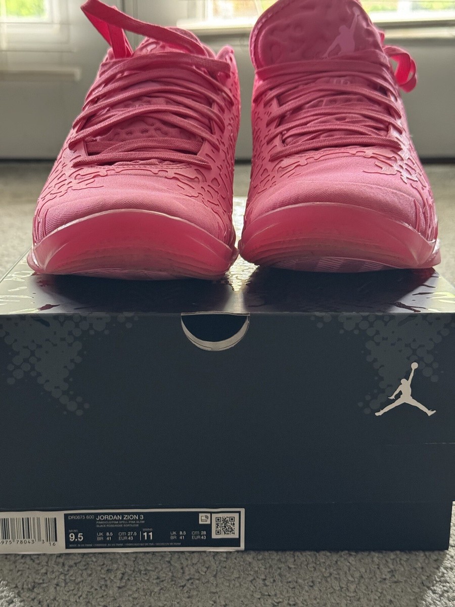 シューズ(男性用) Nike Jordan Zion 3 \"Triple Pink\" Jordan Zion 3 Pink DR0675-600 Release Date | SneakerNews.com