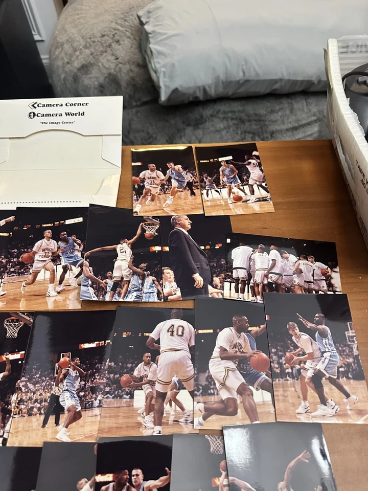 Real Snapshot Pictures UNC Tar Heels basketball 1993 National Champ Basketball - Image 3 of 4
