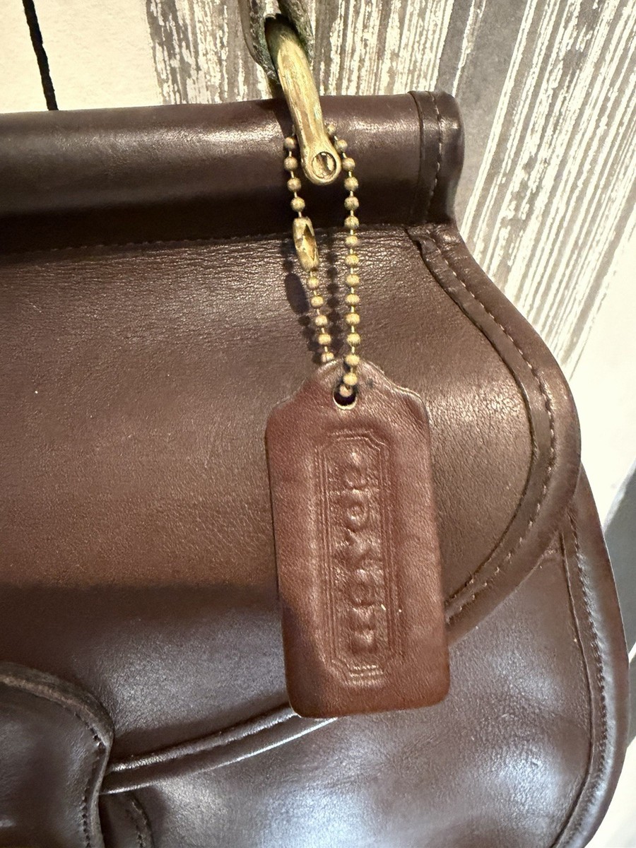 COACH Vintage Shoulder Bag Turnlock Leather Brown Gold Hardware