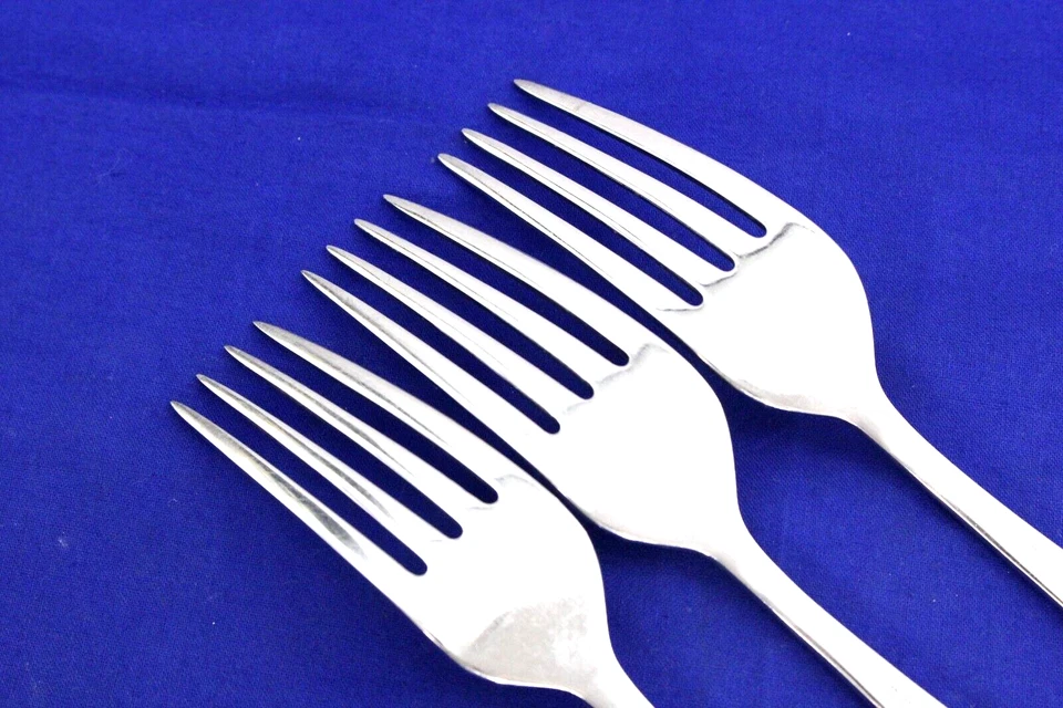 3 HORQUILLAS DE CENA Wallace Sadie 8 1/4" cubiertos de acero inoxidable brillantes China Ridge Center Foto 4 de 4