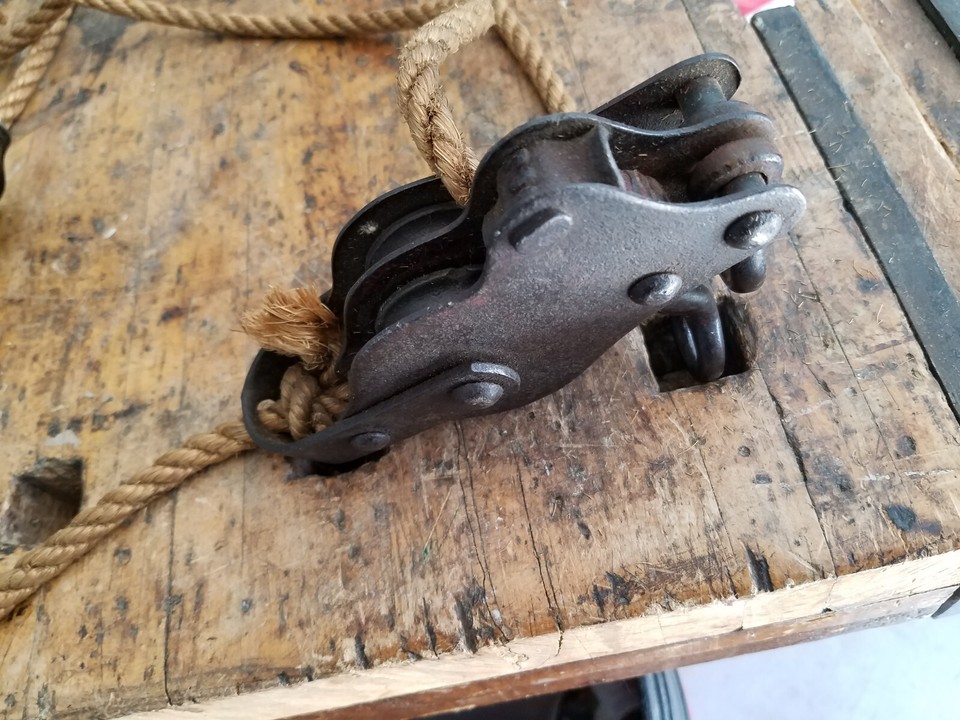 Vintage Pulley System Rope Fence Stretcher 2 Double Pulleys block