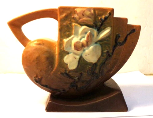 Vintage ROSEVILLE Pottery USA Terra Cotta MAGNOLIA Flower Arranger Vase #182-5