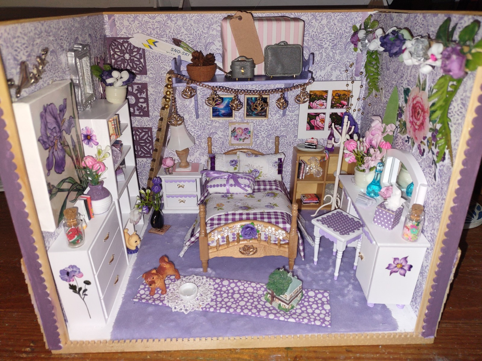 Dollhouse Furniture Lot 1:12  Bedroom Set Room Box Included 