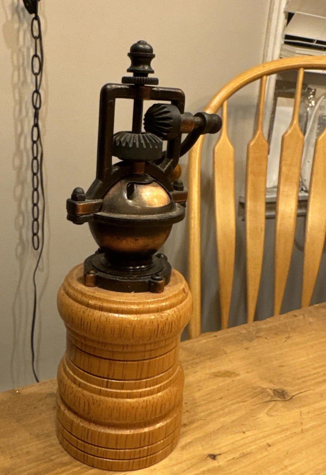 Antique Style Coffee Pepper Mill Grinder Hand Crank Mechanism Metal Wood 8 in