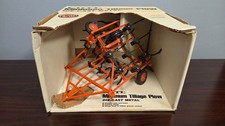 1/16 Case Minimum Tillage Plow (chisel)