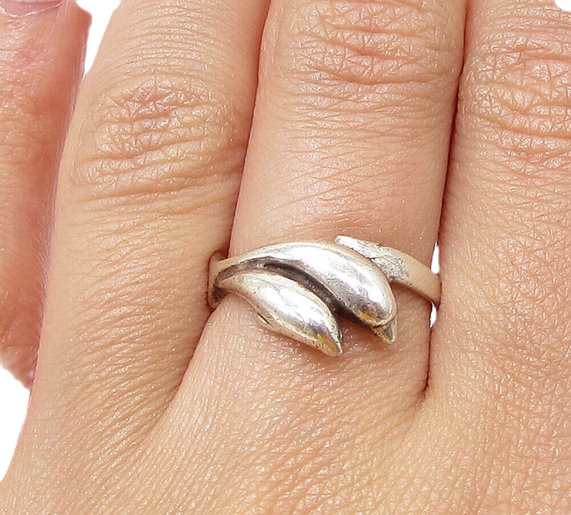 925 Sterling Silver  Vintage Jumping Dolphins Band Ring Sz 7  RG3356