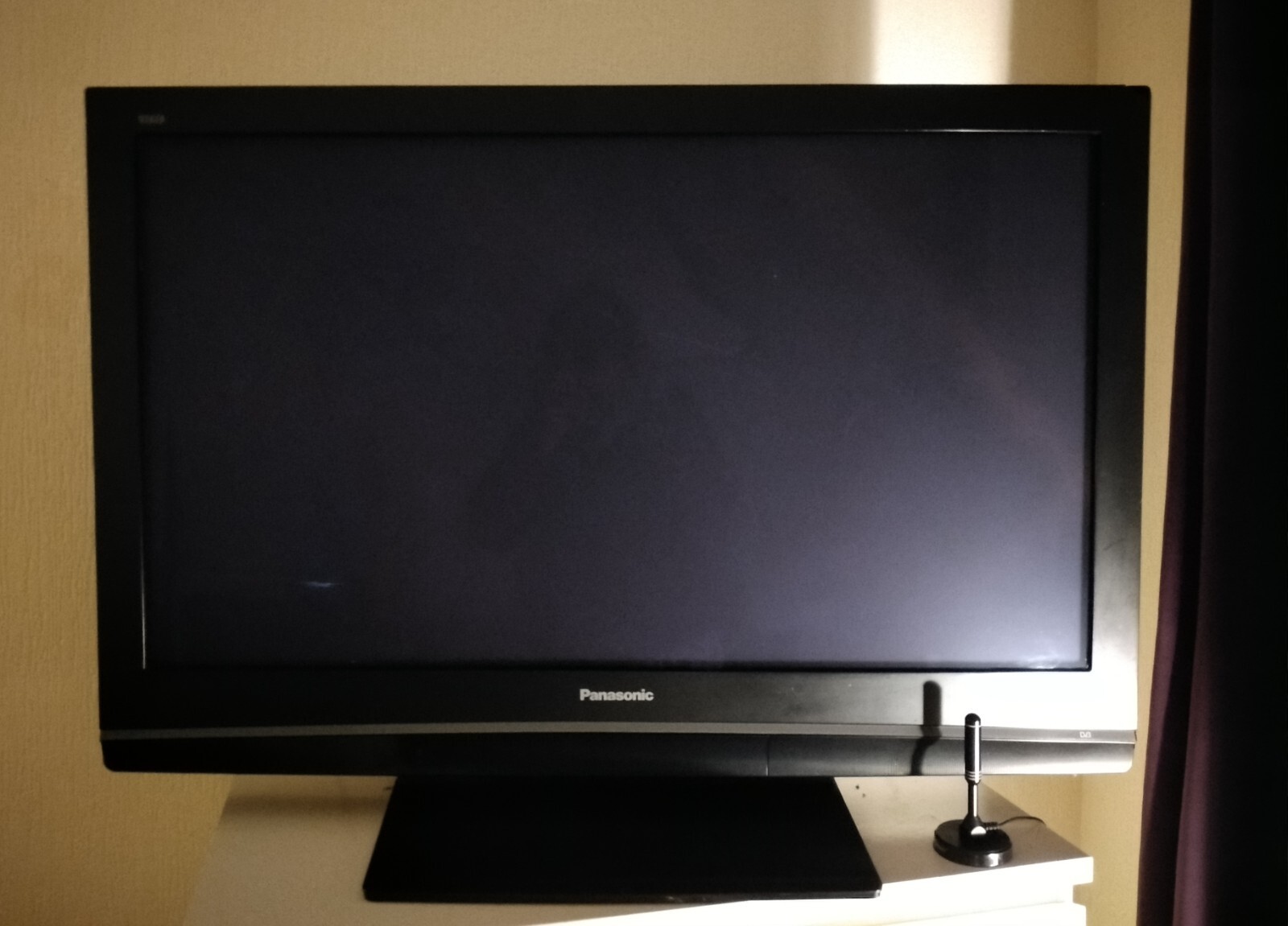 PANASONIC VIERA TV 42 INCH BLACK PLASMA FLAT SCREEN 1080 HD TELEVISION
