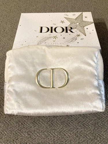 Pochette moelleuse blanche Dior édition limitée collection couture vacances neuve