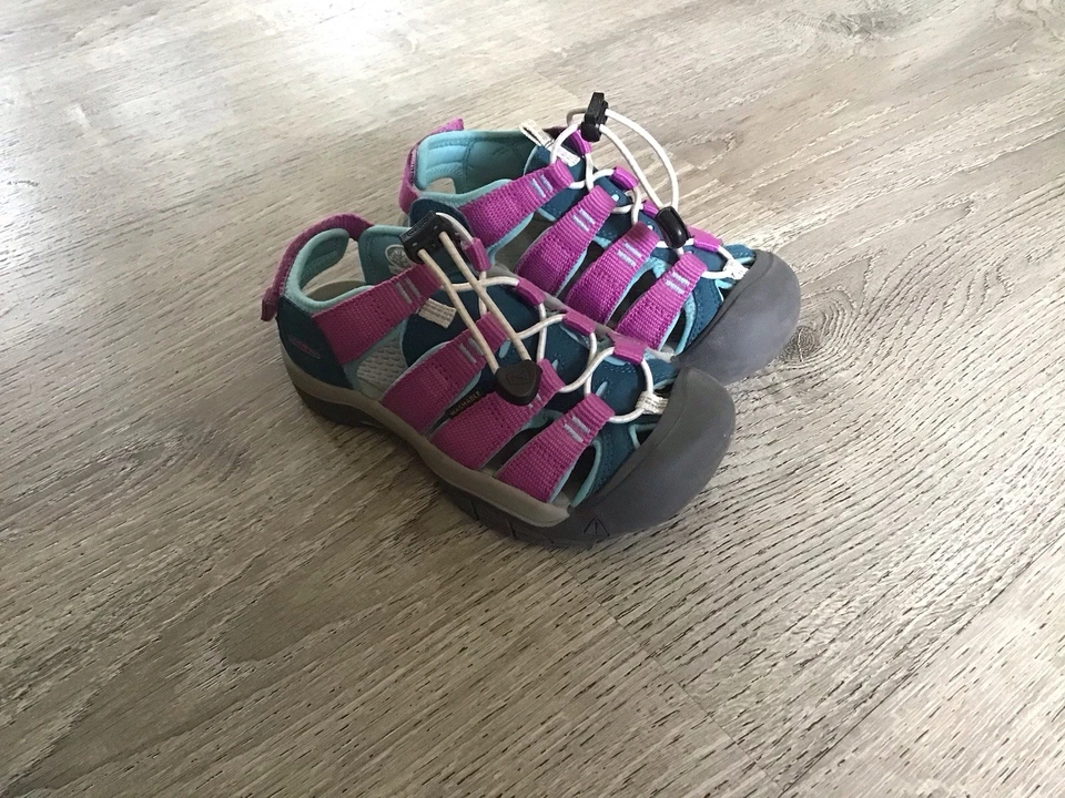 Sandálias Keen Youth tamanho 13 Newport Boundless 1028784 meninas roxas slip on FZP038 - Imagem 3 de 4