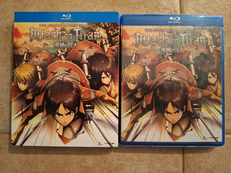 Attack on Titan: Complete Season One (Blu-ray) Free Shipping  Foto 3 de 4