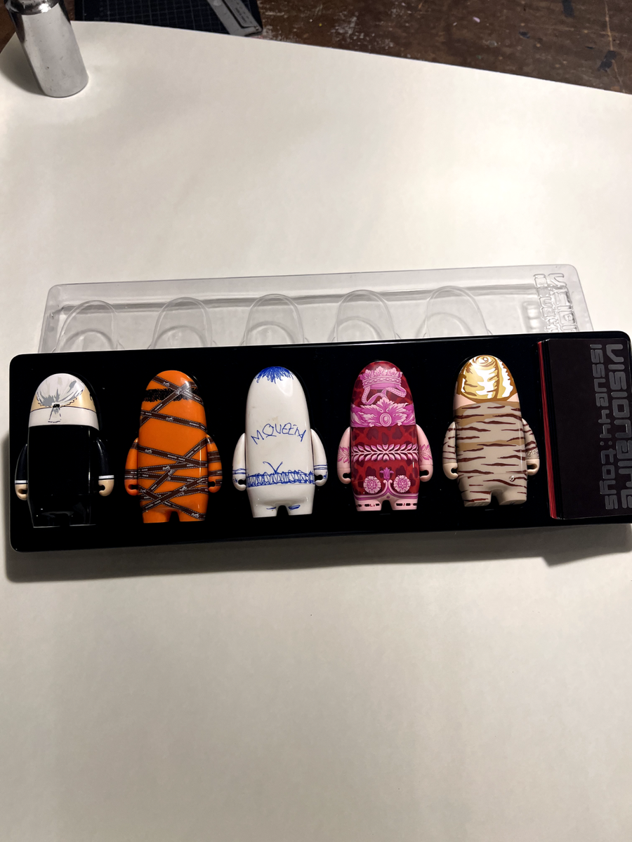 VISIONAIRE NO. 44: KIDROBOT TOYS (BLACK) | eBay