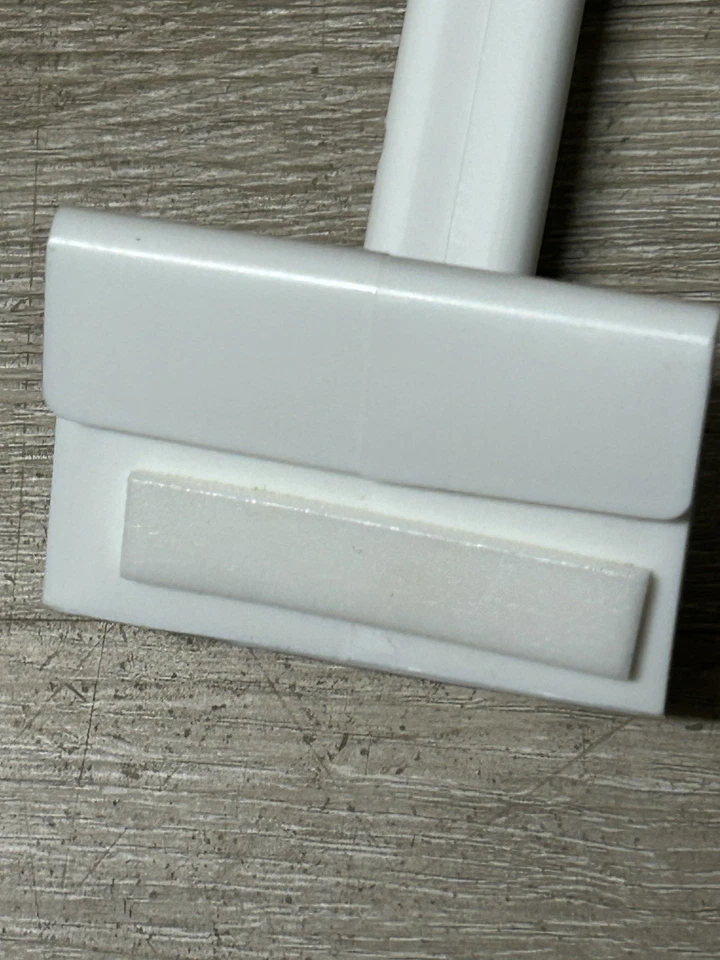 Vintage 1998 University of Michigan Football Car Flag Pasadena Rose Bowl - Image 3 of 4