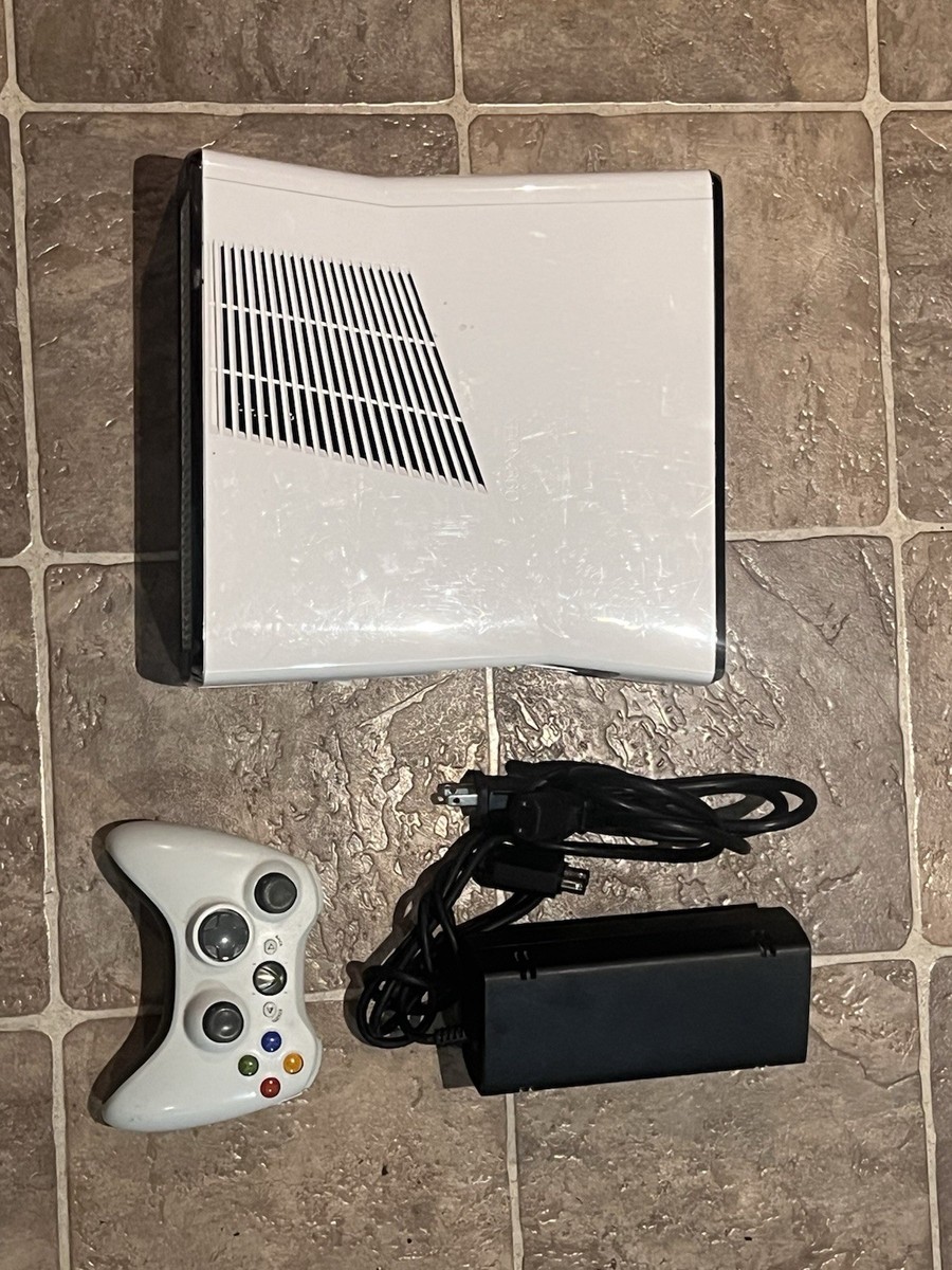 Microsoft Xbox 360 with Kinect 4GB White Console for sale
