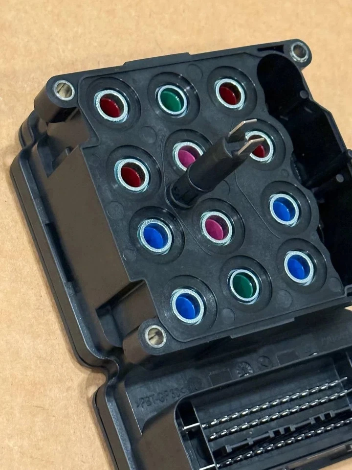 68210119AA | Módulo de freno antibloqueo ABS Mopar genuino Dodge Charger 2013-2014 Foto 4 de 4