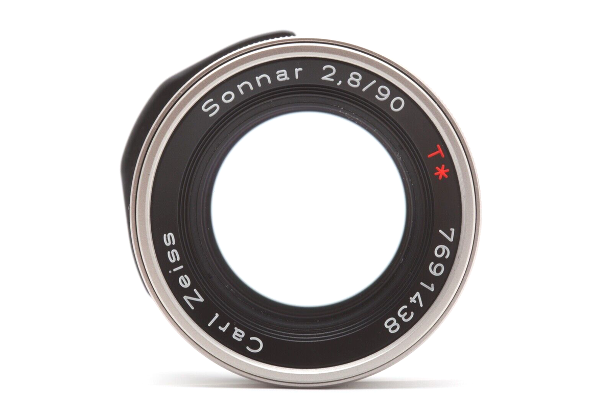 Very Clean Contax G 90mm f2.8 Sonnar T* Lens with Filter Very Clean Contax G 90mm f2.8 Sonnar T* Lens with Filter