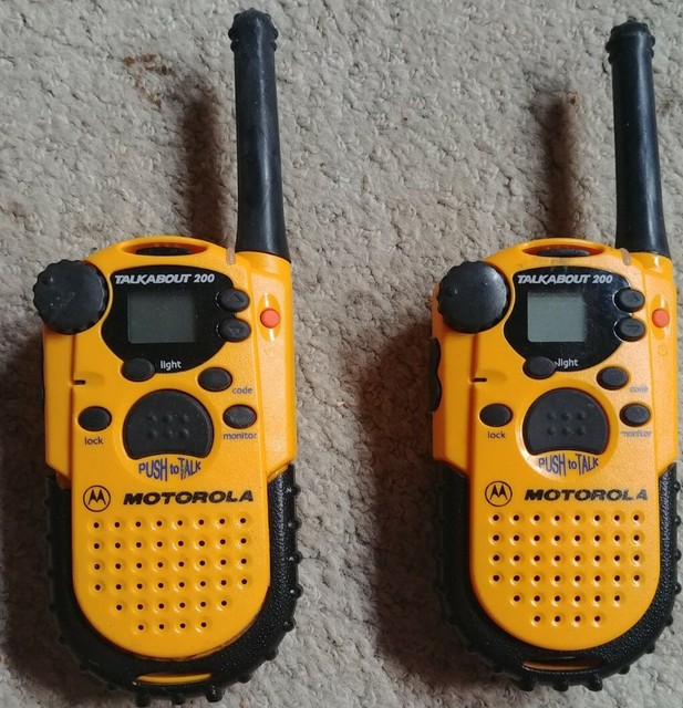 Motorola Talkabout 200 Walkie Talkie Twoway Handheld Radio C1 for sale