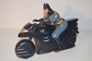 batman animated series batcycle