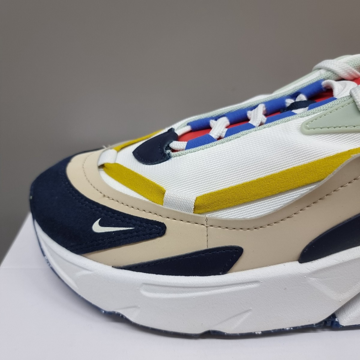 NIKE AIR MAX FURYOSA 