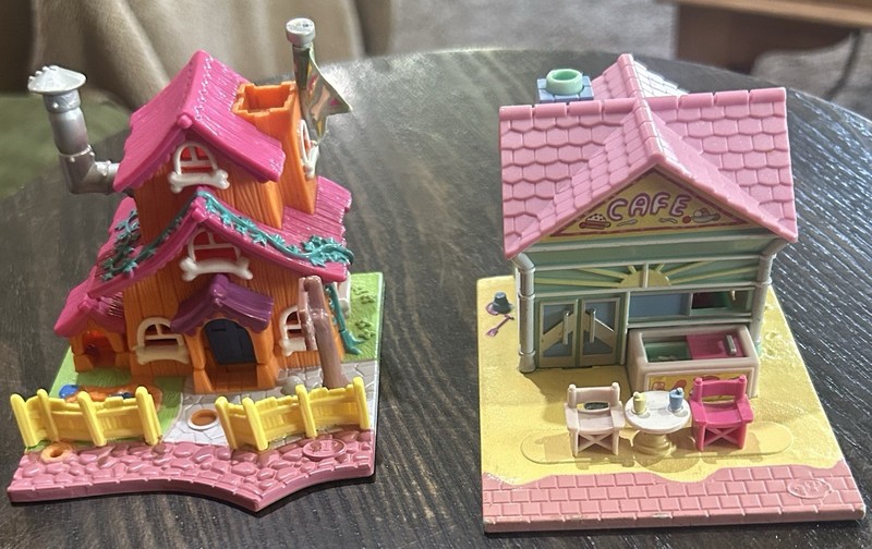 1994 Vtg Polly Pocket Barclays Cottage Dog House , 1993 Cafe No People