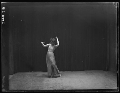 Photo:Elsie Dufour Dancer 1918 1920 Stage Performance