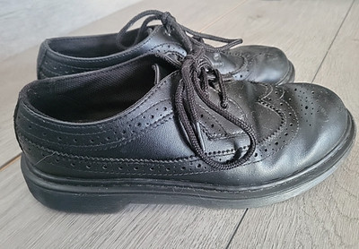 Dr. Martens Unisex Luftpolster Leder Oxford Brogue Schuhe Schwarz Größe UK 5