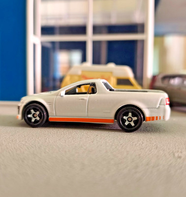 Verkleinerung der Autosammlung-Matchbox-Holden VE UTE SSV-'08-1/64-mit OVP