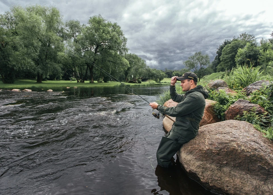 Hip Wader with Boots for Fishing, Hunting, Farming, Gardening, Washing - Image 4 of 4