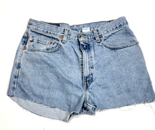 Vintage Levi's 550 Relaxed Fit High Waist Denim Active Cut Off Shorts Women's 31