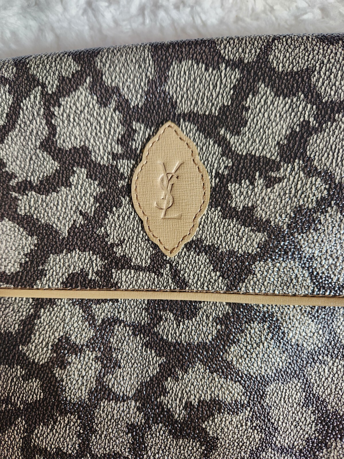 YSL Yves Saint Laurent Custodia a frizione in pelle