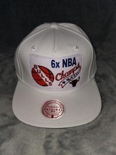NBA CHICAGO BULLS 6X NBA CHAMPS MITCHELL  NESS MENS SNAPBACK HAT WHITE NEW